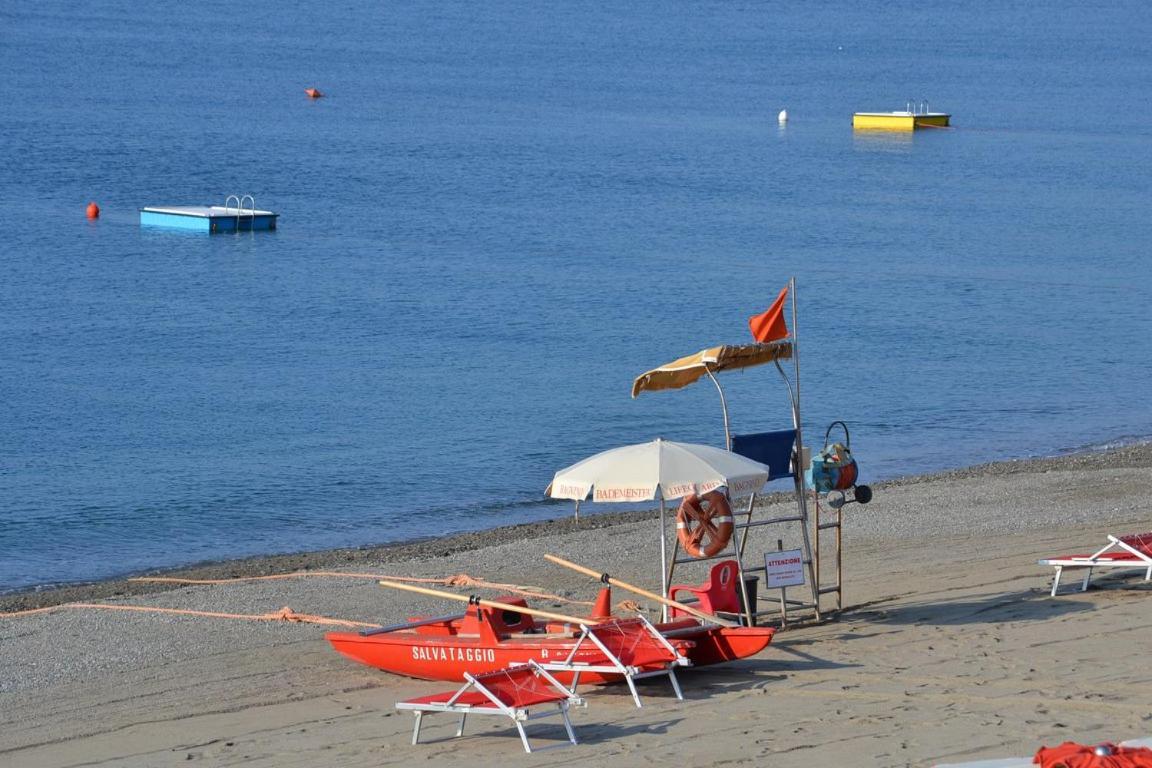 Savona Magnifico Sole Mare 150 M Wifi Climatcontrol Exterior foto